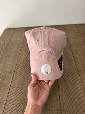 Women's Pink Curved-Brim LA Chargers hat